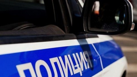 Полицейские выясняют обстоятельства несчастного случая на озере в Тюкалинском районе