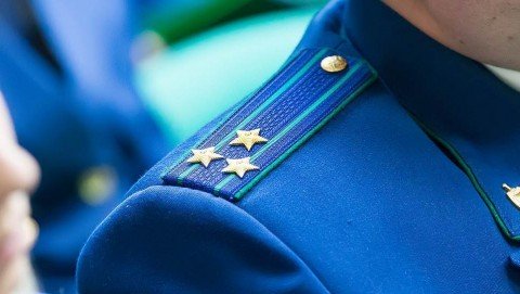 Тюкалинская межрайонная прокуратура в судебном порядке потребовала принять меры по обеспечению пожарной безопасности в г. Тюкалинске